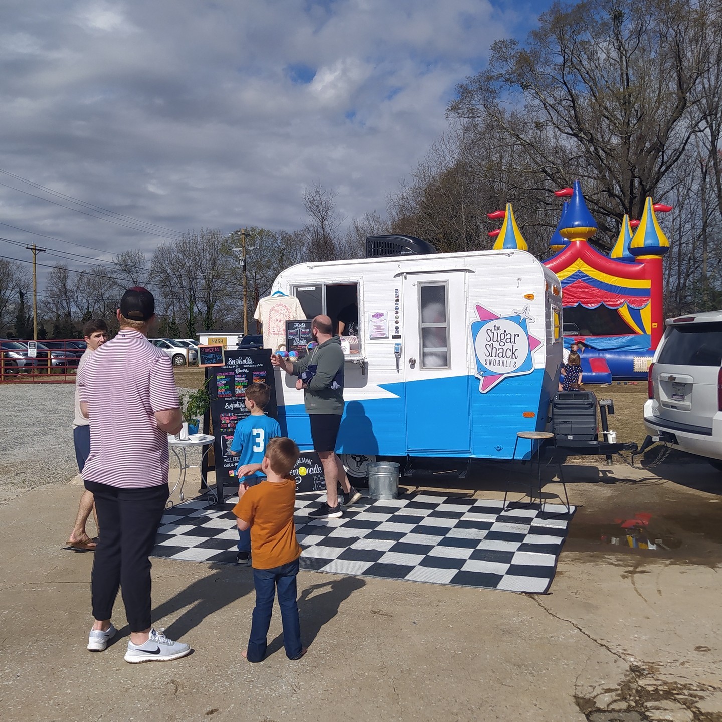 We're gearing up for Kids Play Date at Fretwell. Come on by today between 11 AM and 2 PM to enjoy some fun activities, including:
- Childrens Stories
- Face Painting
- Kids Songs
- Games
&amp; More!

See you soon, at Fretwell!

#KidsPlayDate #DiscoverSpartanburg #SpartanburgSC #SpartanburgCommunity #SpartanburgFun