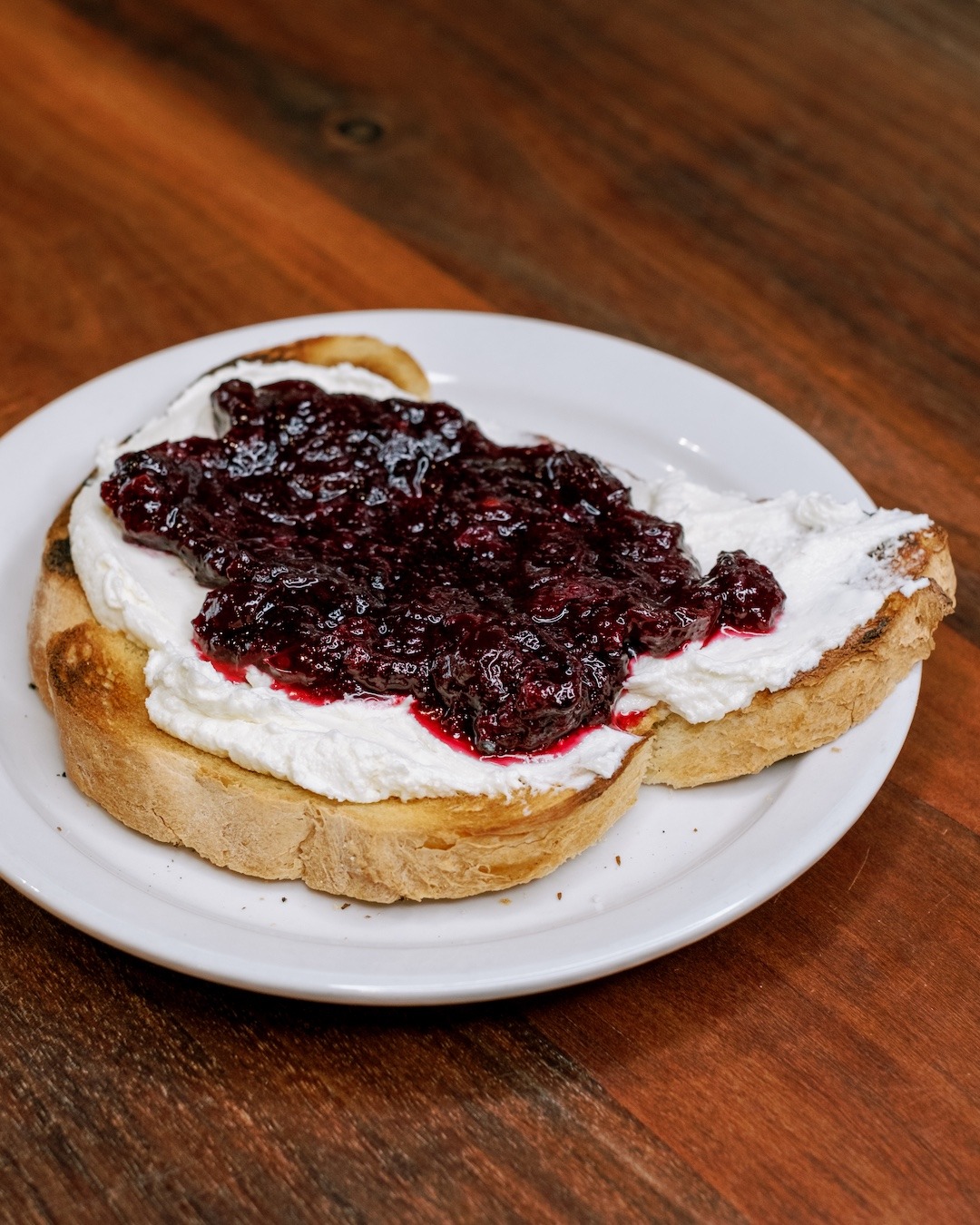 Who said toast is boring? Pair it with fresh toppings and you've got the ultimate breakfast to kickstart your day/week!