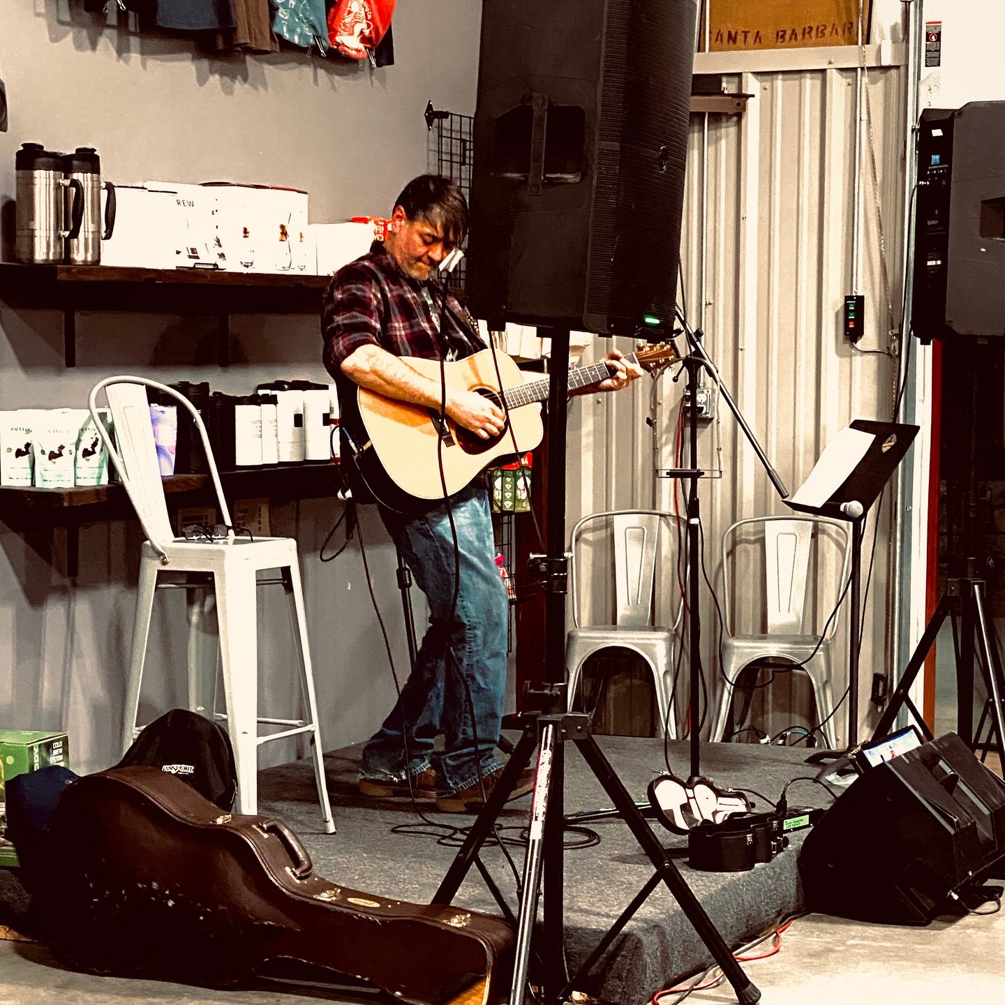 It's almost the weekend! We're still reliving last weekend's performances by Marc Higgins (pictured) on Friday and Houston Garrett on Saturday. Great shows, great people!

We've got some more talented artists coming to you this weekend. Who's ready?!

Tag us in your pictures :)

#SpartanburgEvents #DiscoverSpartanburg #SpartanburgSC #SpartanburgCommunity #SpartanburgFun
