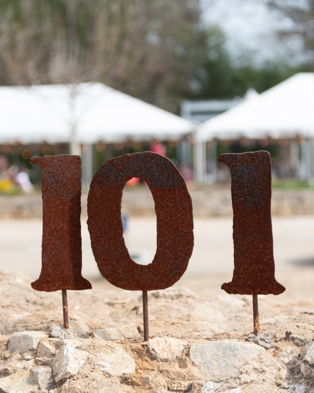 Lawn weather loading at 101...👀
