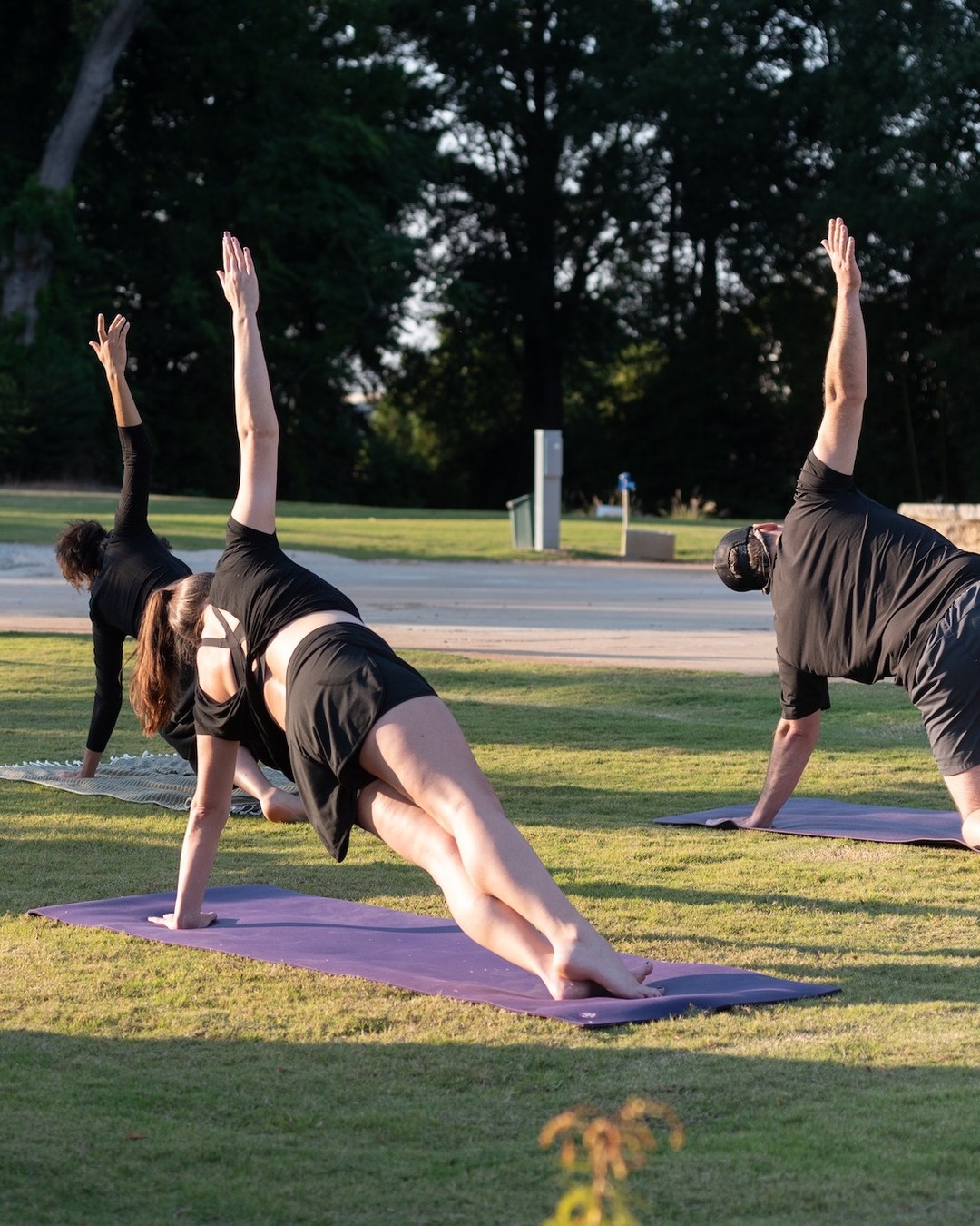 The temperatures are pleasant, the grass is nice and green, and the cold drinks are waiting. It's time for Fretwell Yoga! 🌼🧘

Yoga on the Lawn returns to Fretwell NEXT MONDAY, April 28th! @tokengranola hosts this donation-based class every Monday at 9am. The class is open to all levels &amp; ages. Join us starting next week!
