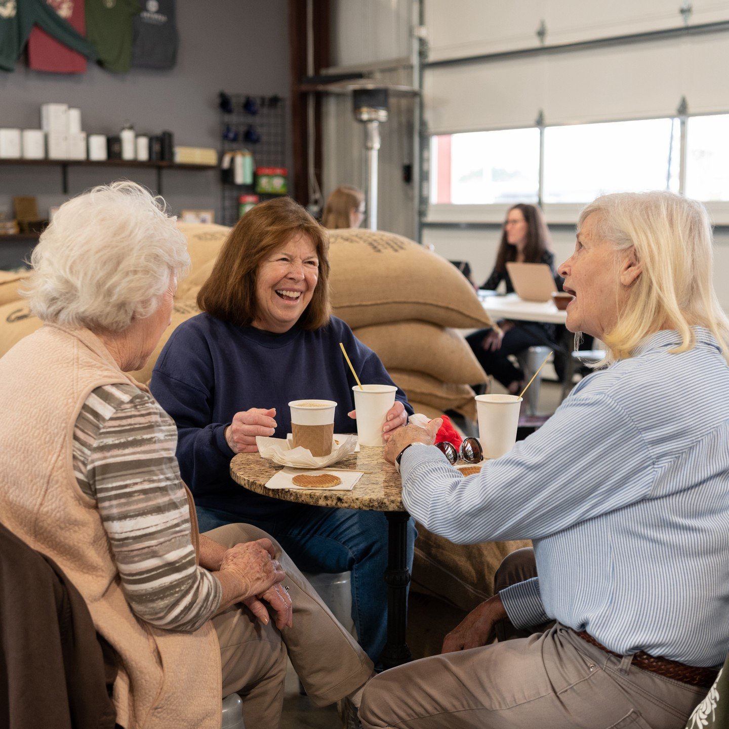 Need an easy meet-up spot? Bring the group, grab a table, and let Fretwell handle the rest!